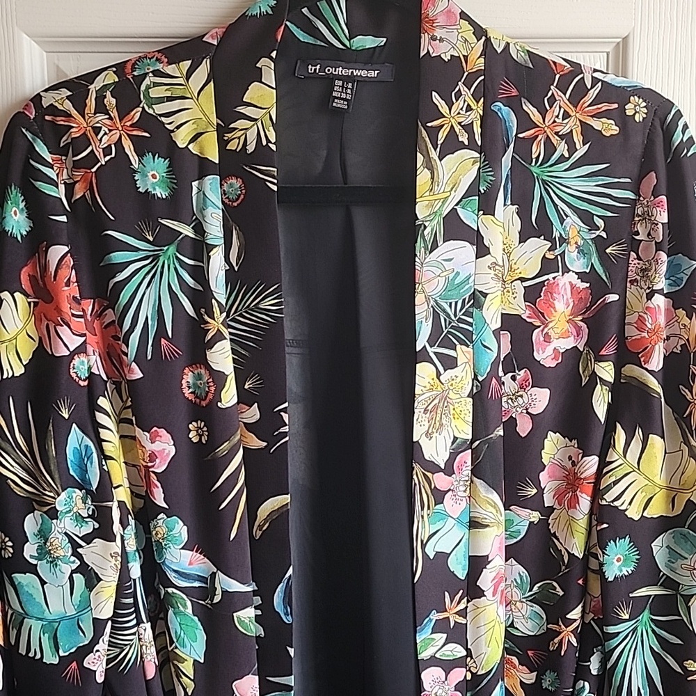 Mendocino Floral Kimono - Black with Multicolor Accents L/XL - Picture 2 of 8